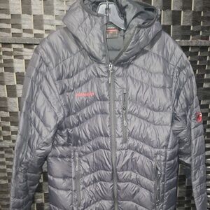 Mammut Pertex Microlight down jacket  Men's US M